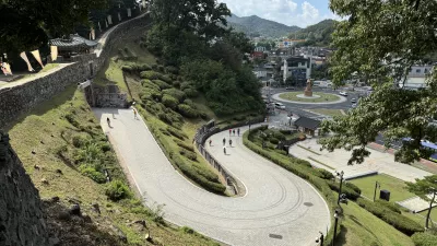 공주 공산성 금서루 입구