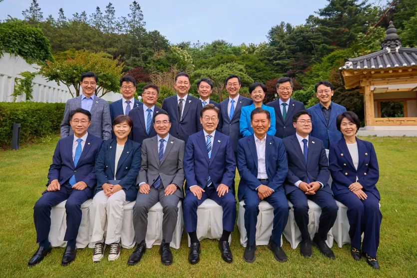 다모앙, 이재명 대통령 페이스북 이미지1