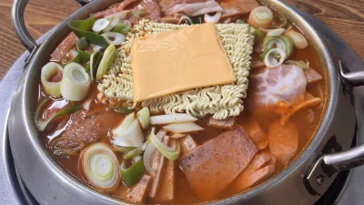 부대찌개